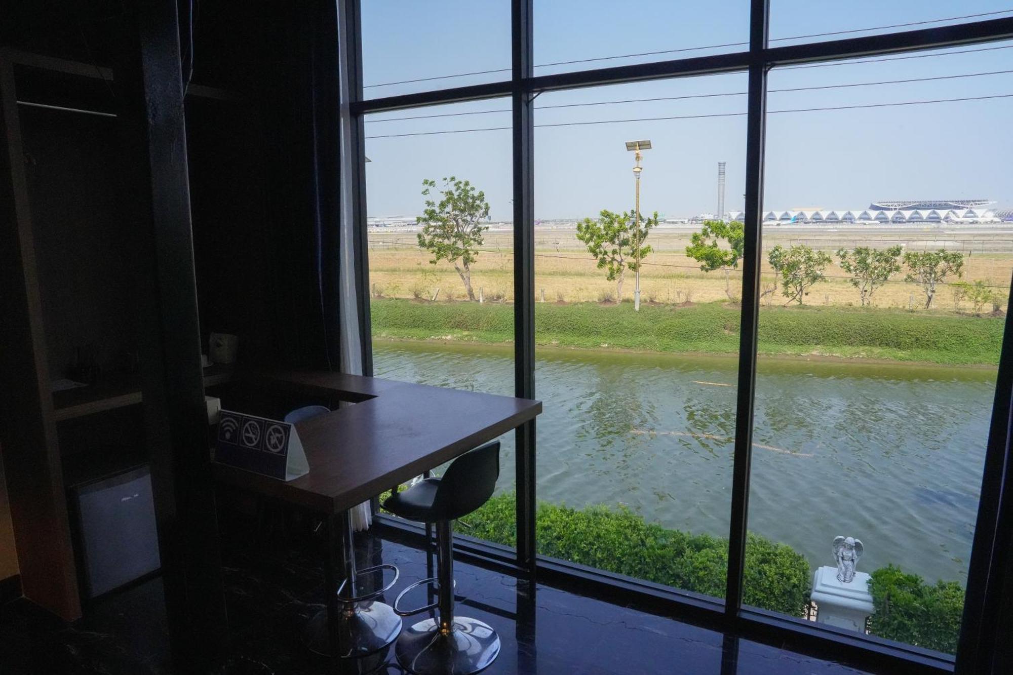 Skyline Resort Ban Khlong Lat Bua Khao Экстерьер фото
