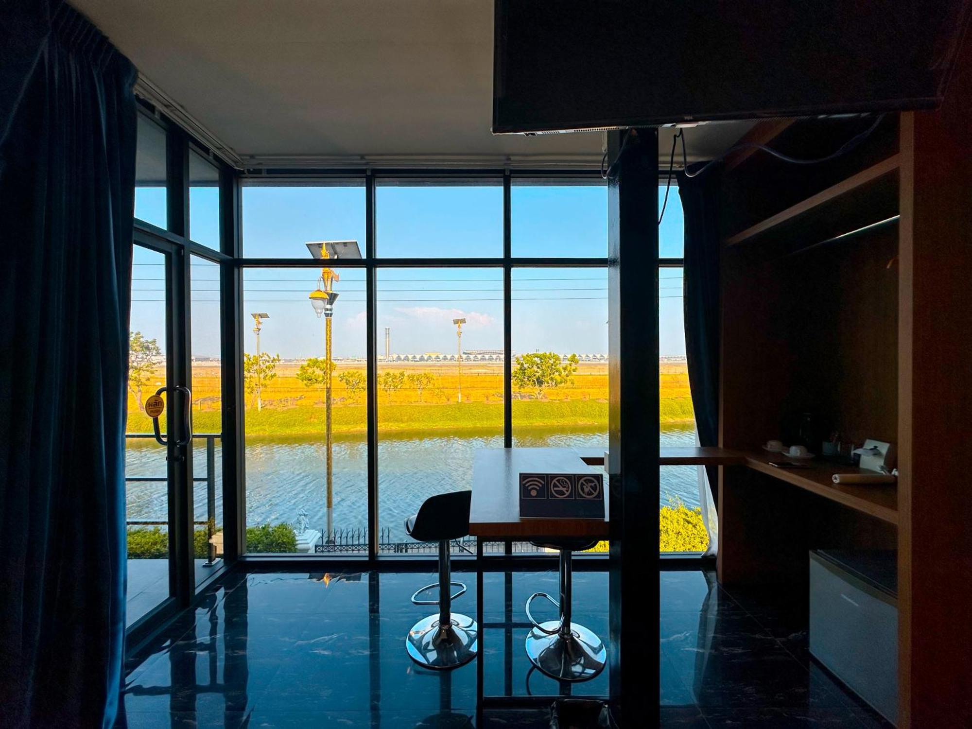Skyline Resort Ban Khlong Lat Bua Khao Экстерьер фото